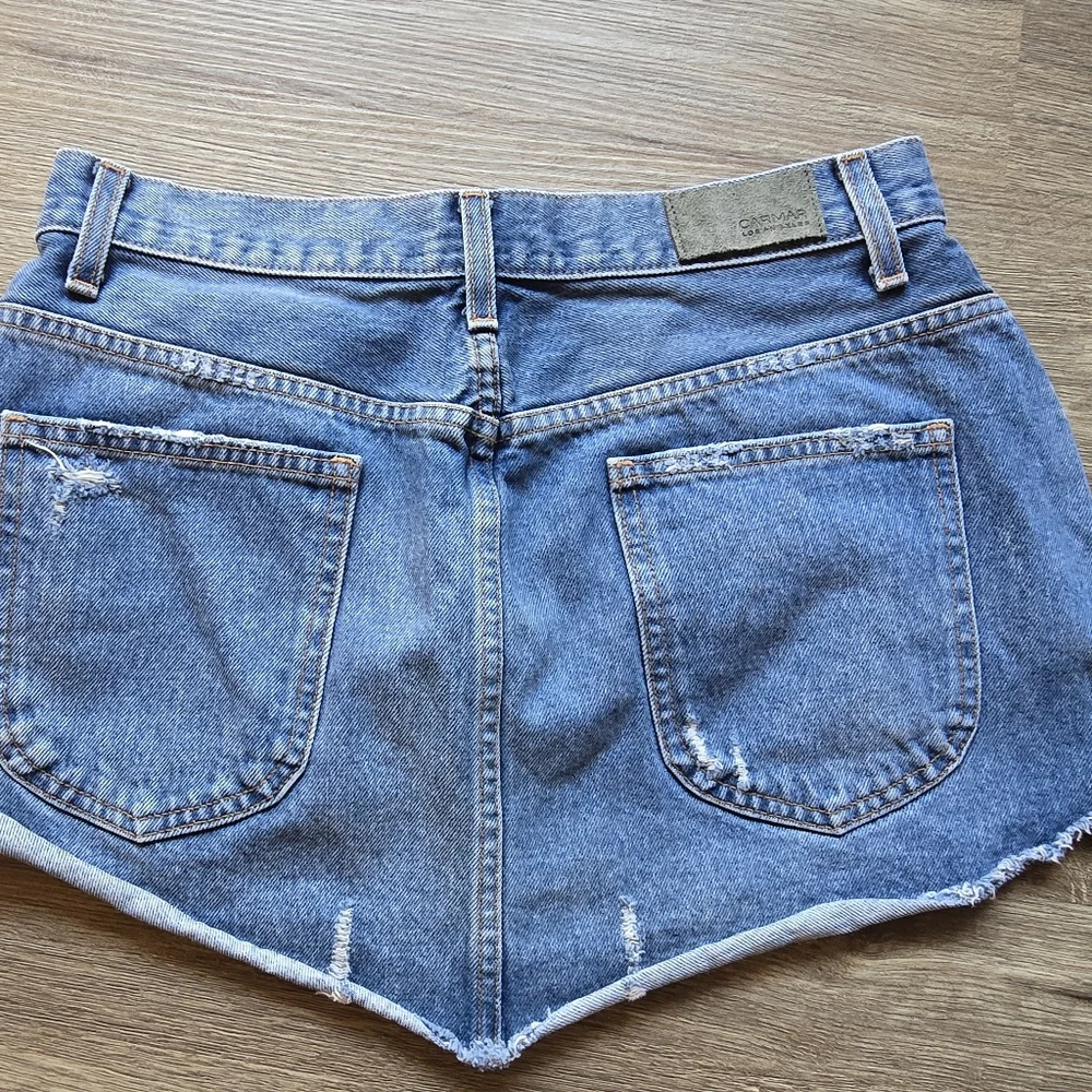 CARMAR Denim Distressed Zip Front Skirt Size 30 Waist NWOT